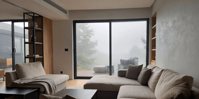 Odeurs d’humidité persistantes dans la maison : causes réelles et solutions durables